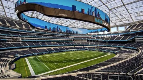 “申花恐因禁令遭莫雷诺离队困境”