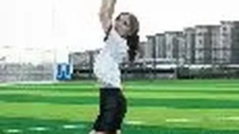 “亚冬会中国队领跑，书写辉煌新篇章！”