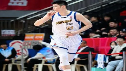 伯恩利与多特蒙德青训球员布伦-拉尔森达成短期合同协议